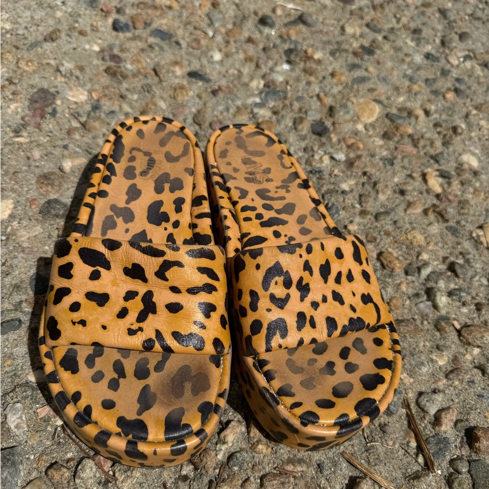 LPA Kids Leopard Pattern Sandals